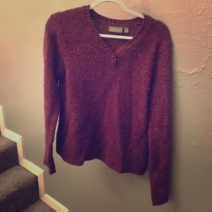 MAROON SWEATER